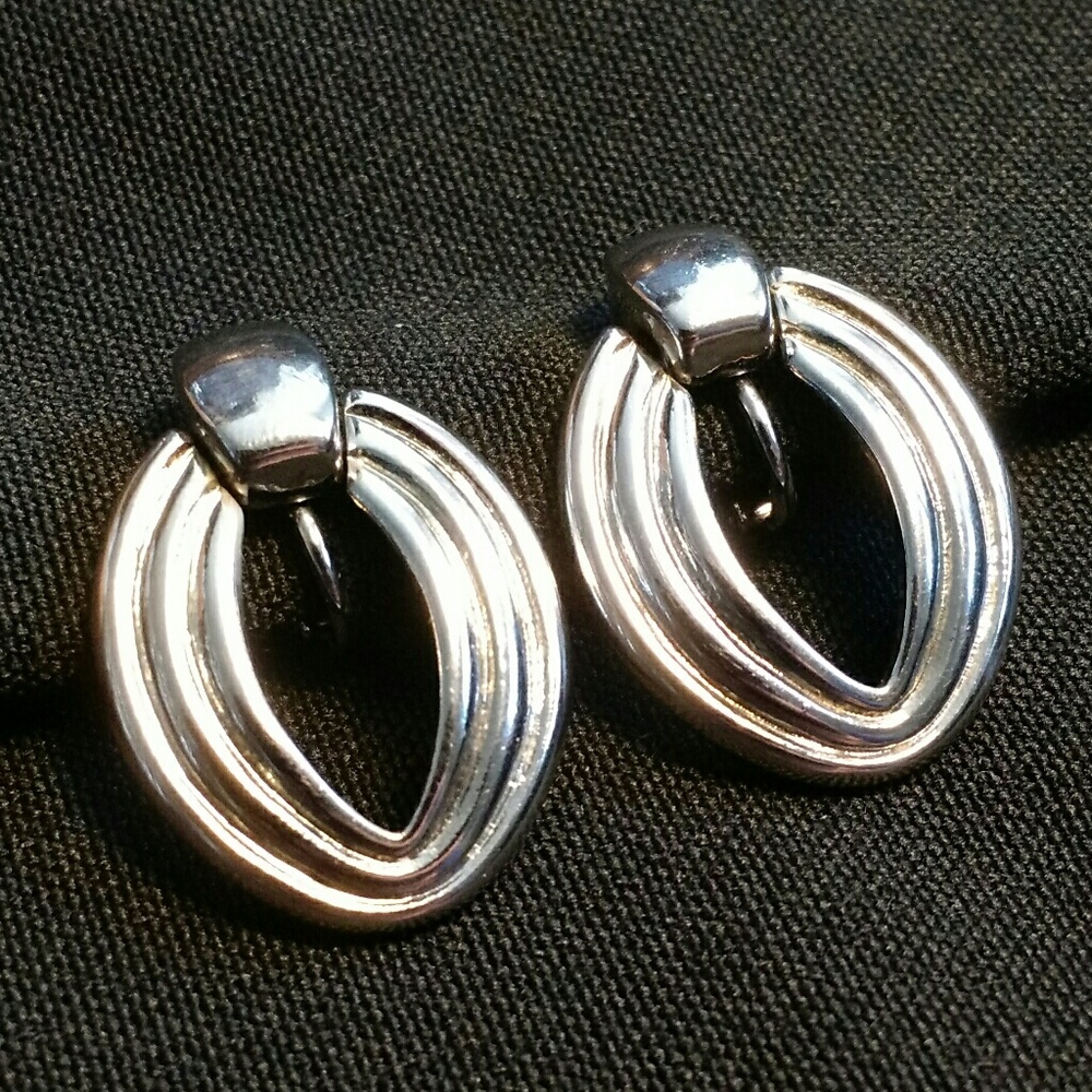 Vintage Oval Hoop Clip-On Silver Dangling Earrings